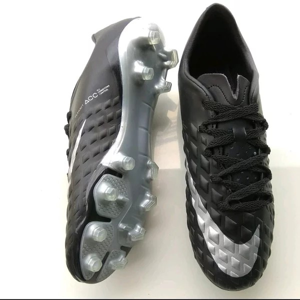 Sepatu bal Nike replika.sepatu bola nike