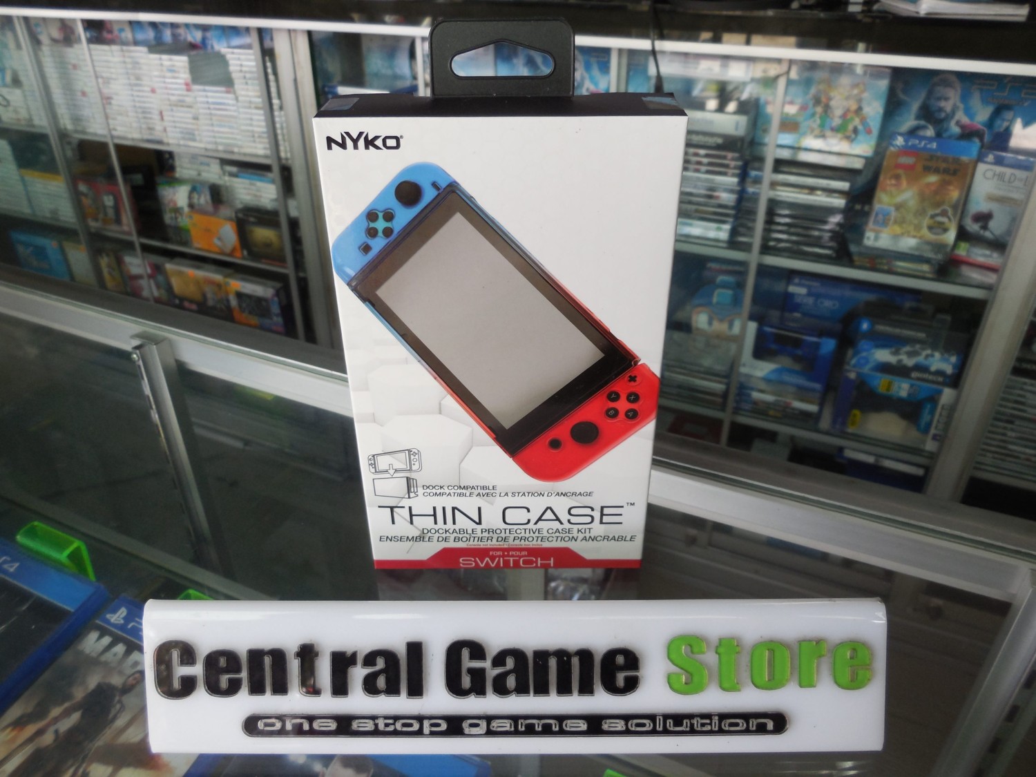 Switch NYKO Thin Case (Blue Red Case)