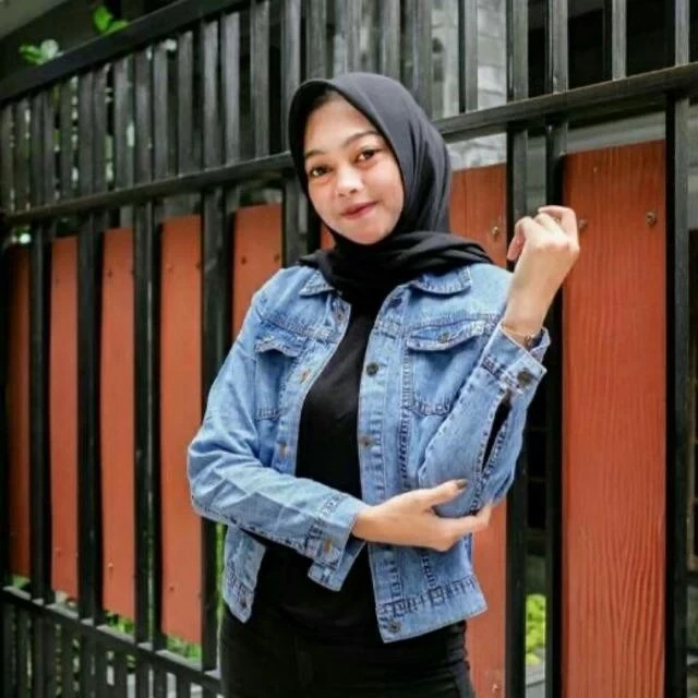 JAKET JEANS WANITA CROP