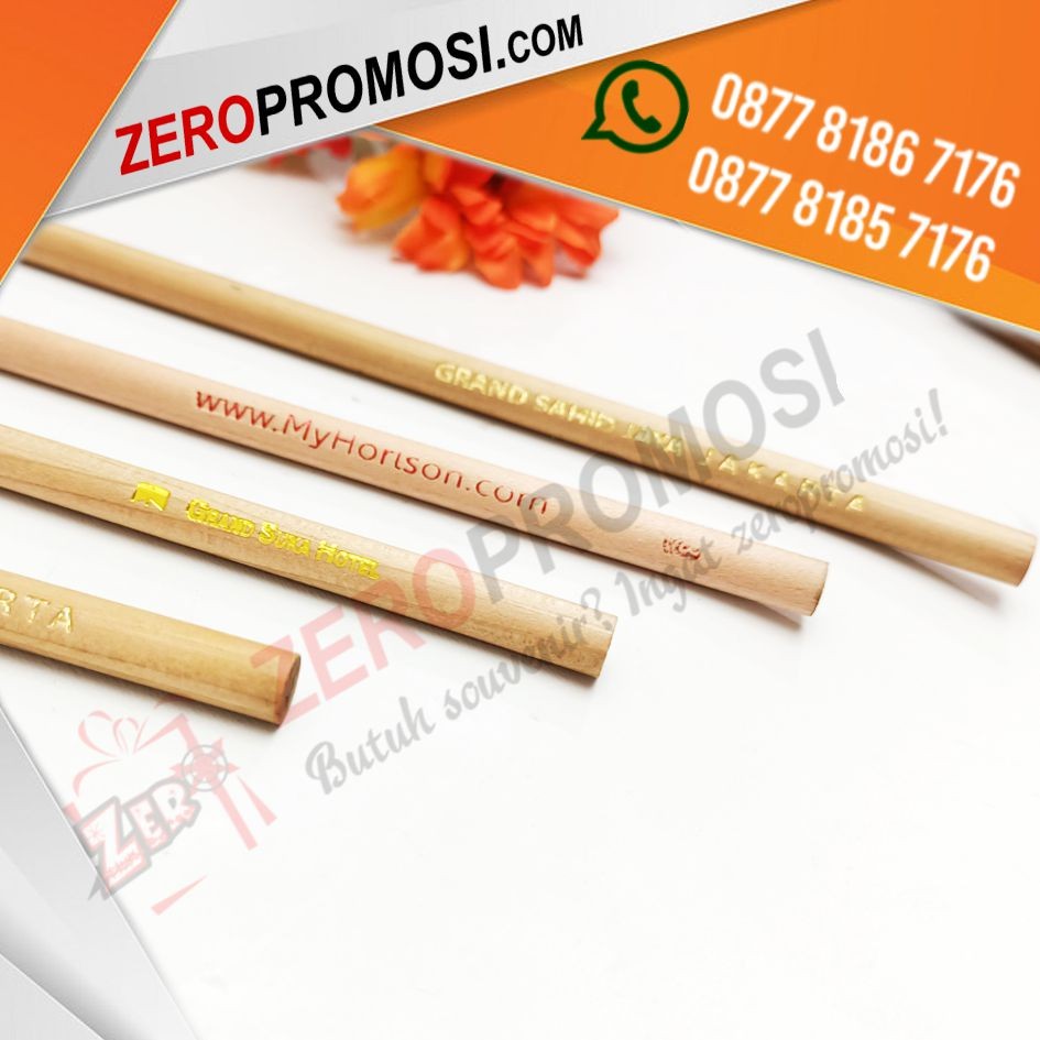 Produksi Pensil Kayu Bulat Alami Dengan Cetak Logo Untuk Souvenir