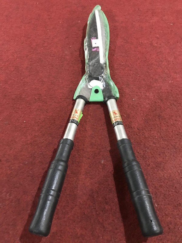 Gunting Rumput DAIYU