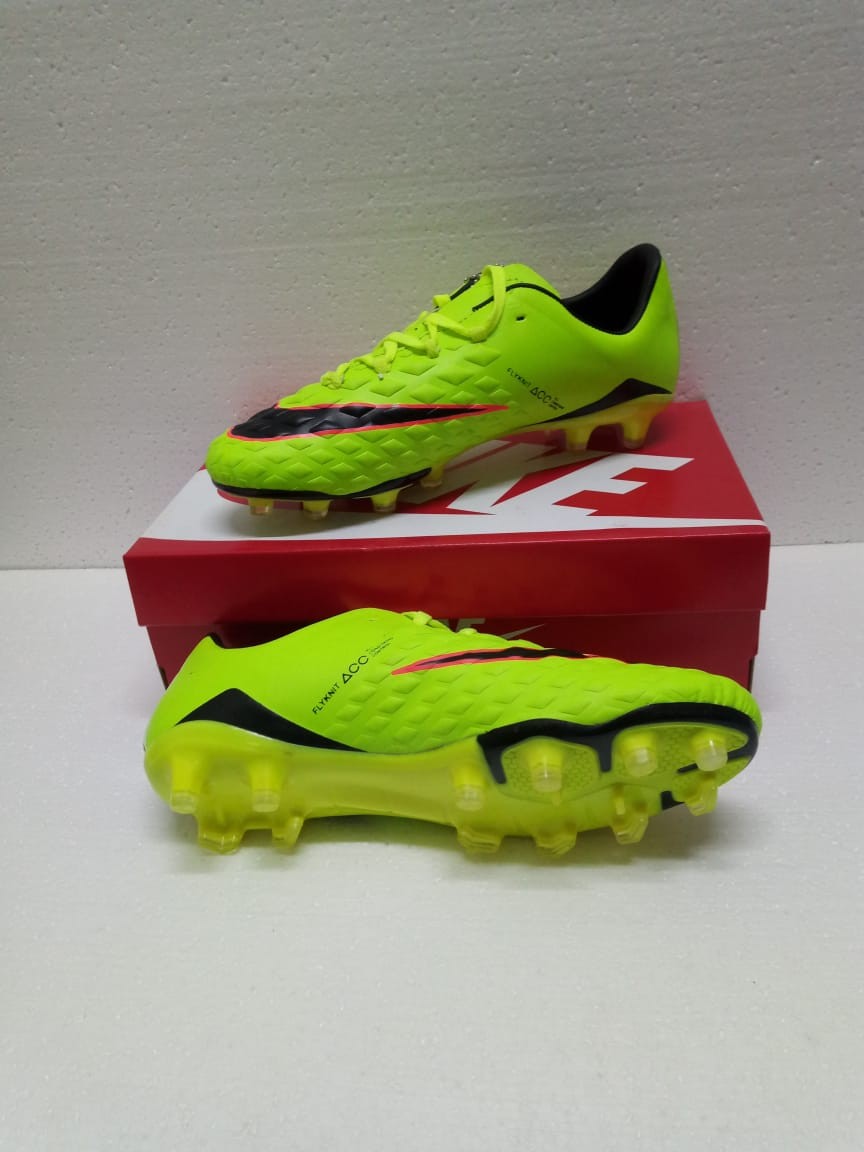 Sepatu bola Nike replika.sepatu bal nike